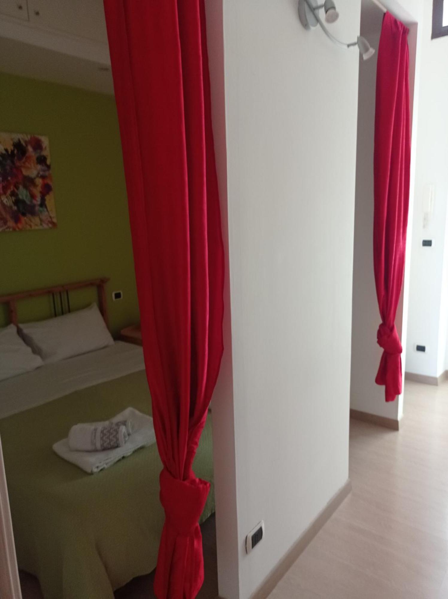 Apartamento Palazzo Dei Tabacchi Bari Exterior foto